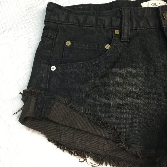 O'NEILL women's black shorts denim size 3 - Picture 2 of 6